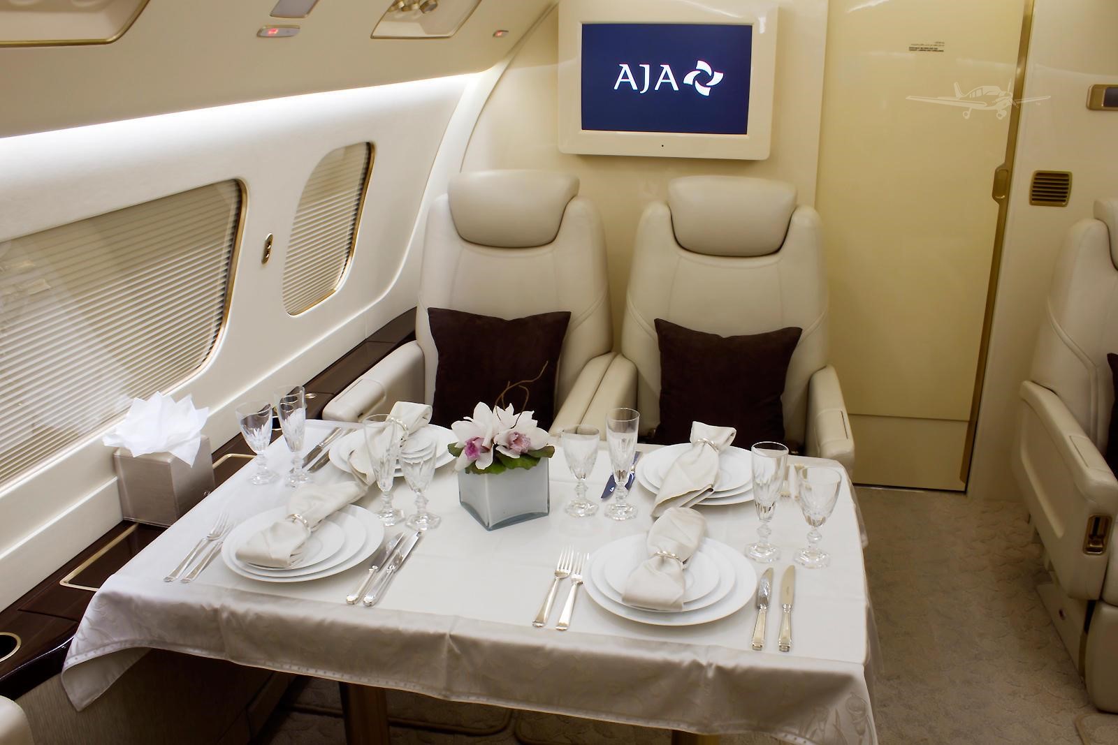 foto dell'aereo Embraer Lineage 1000